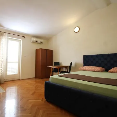 Centre & Free Private Parking Μακάρσκα